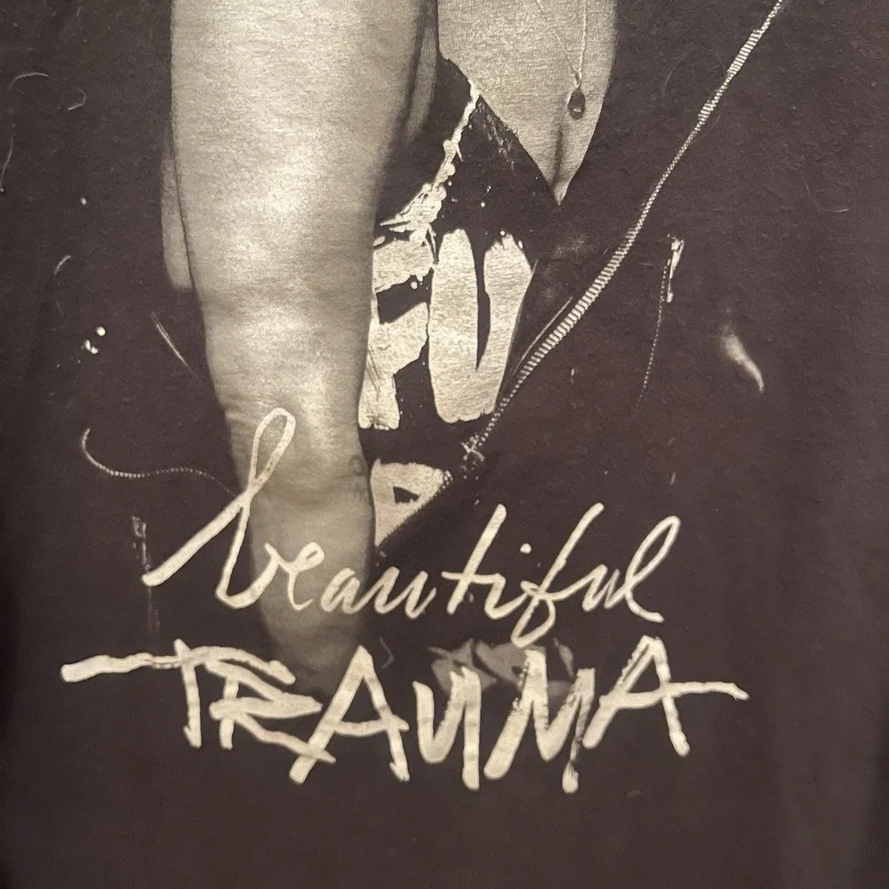 P!nk Pink Beautiful Trauma World Tour 2018 T-Shirt Size Large Black Concert Tee
